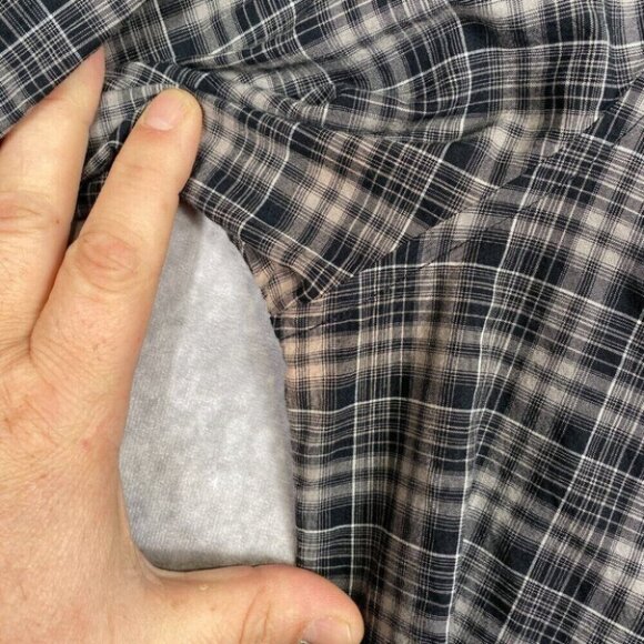 John Varvatos Shirt Mens XL Plaid Button Up Classiccore Casual Preppy Office - Picture 3 of 11